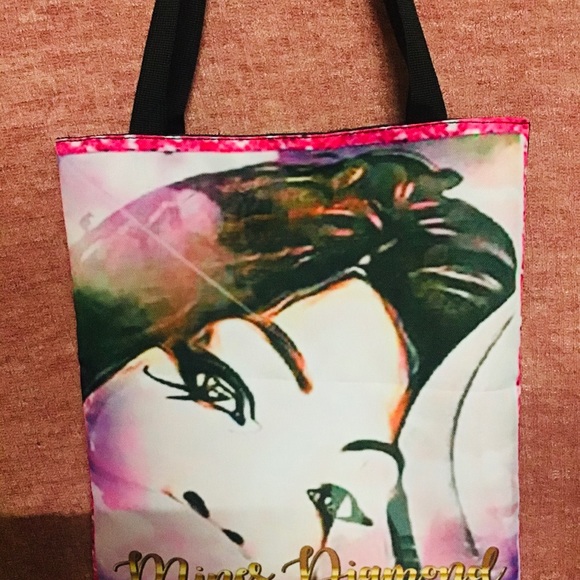 Mine’s Diamond Lightweight Handbag For Notebook Tablet and More No Zipper - Picture 5 of 7